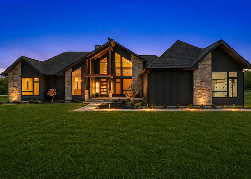 4311 Red Tail Lane, Johnsburg