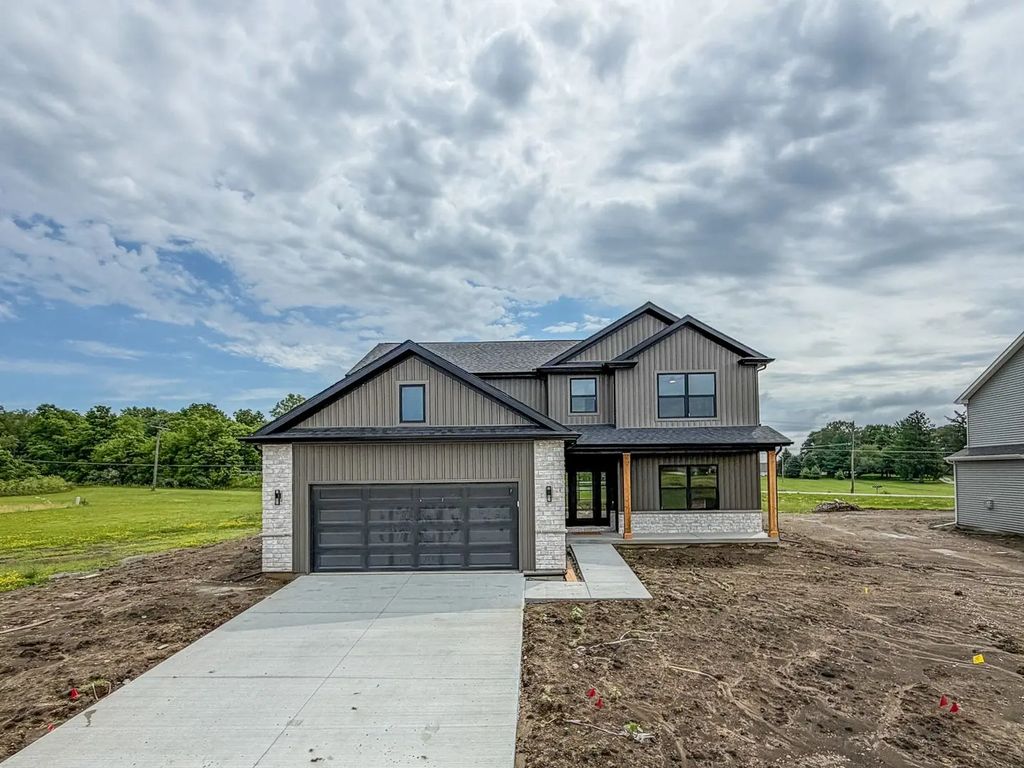 510 N Beacon Hill Circle, Urbana