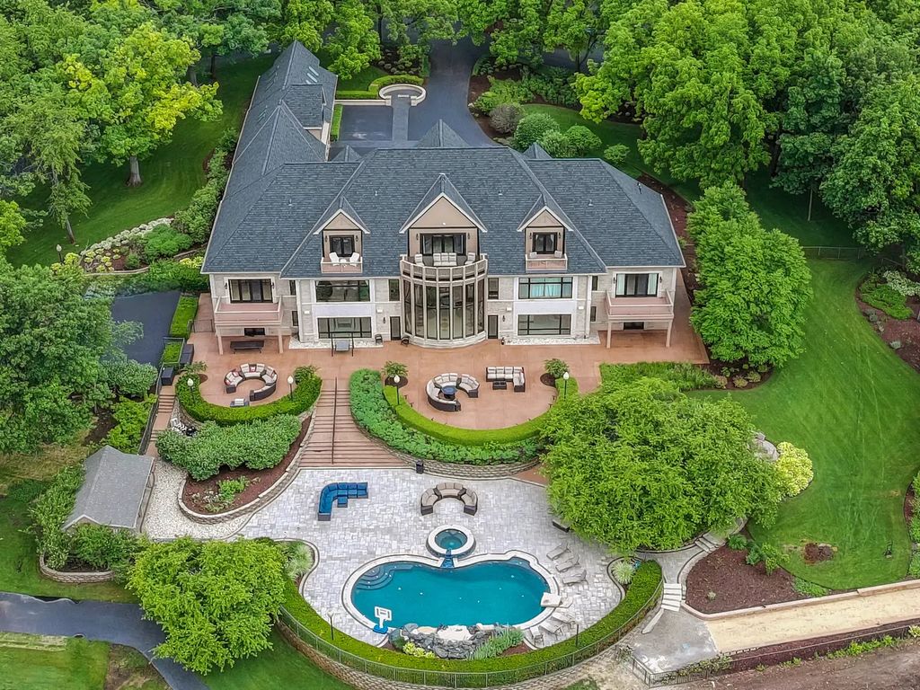 19802 Dunham Road, Woodstock