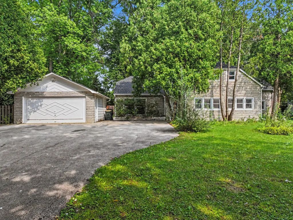 1511 N Dryden Avenue, Arlington Heights