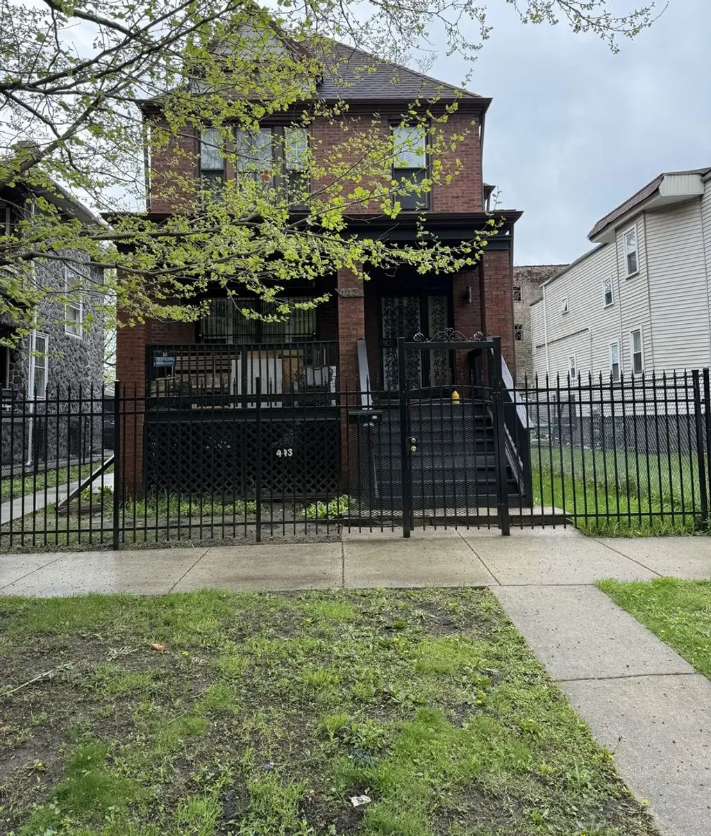 443 W 61st Place, Chicago, 60621