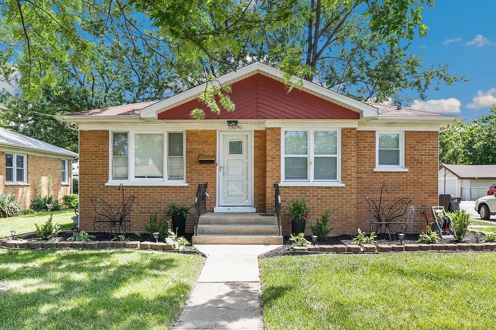15641 S Park Avenue, South Holland