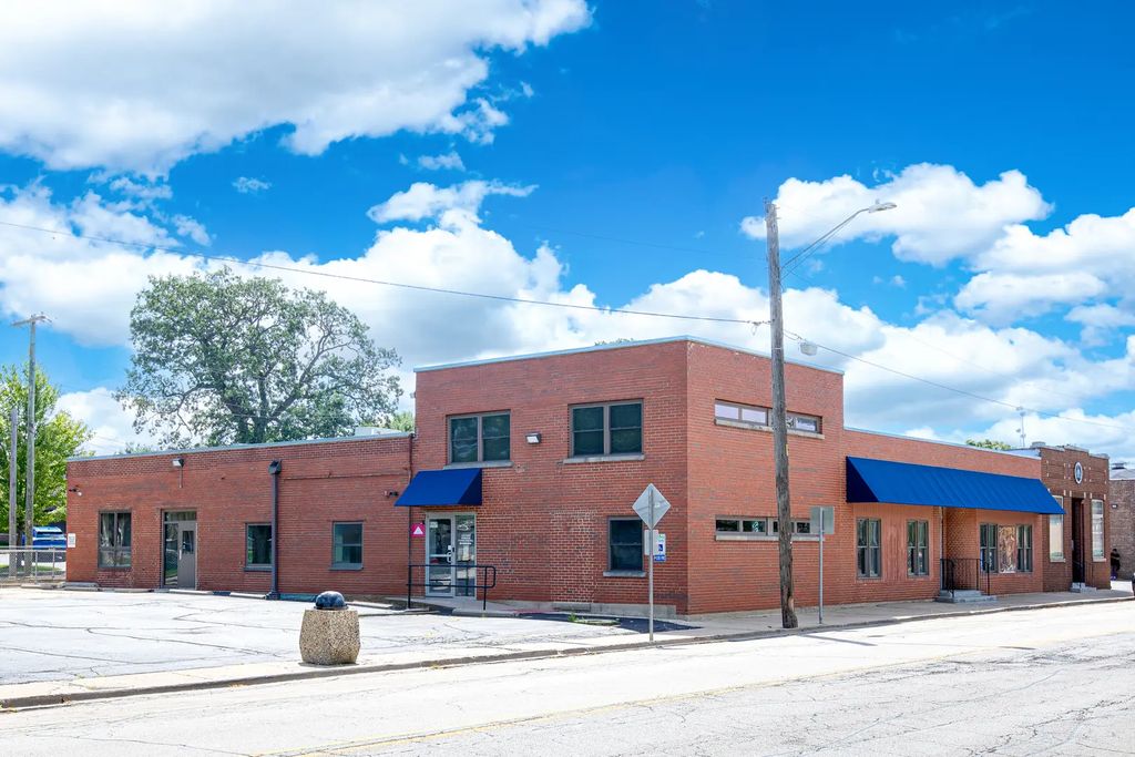 131 Fremont Street, West Chicago