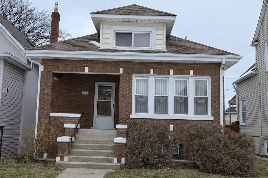 2625 N 74th Court, Elmwood Park