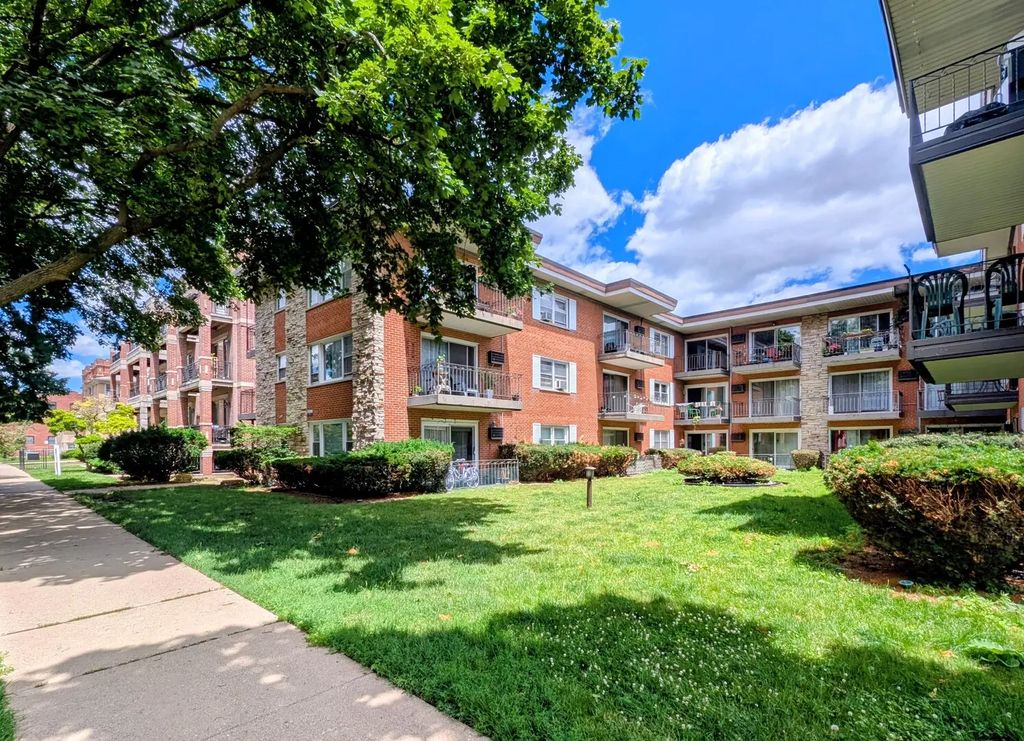 4229 N Keystone Avenue 3h, Chicago