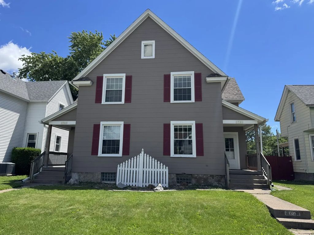 1721 W 16th Street, Davenport