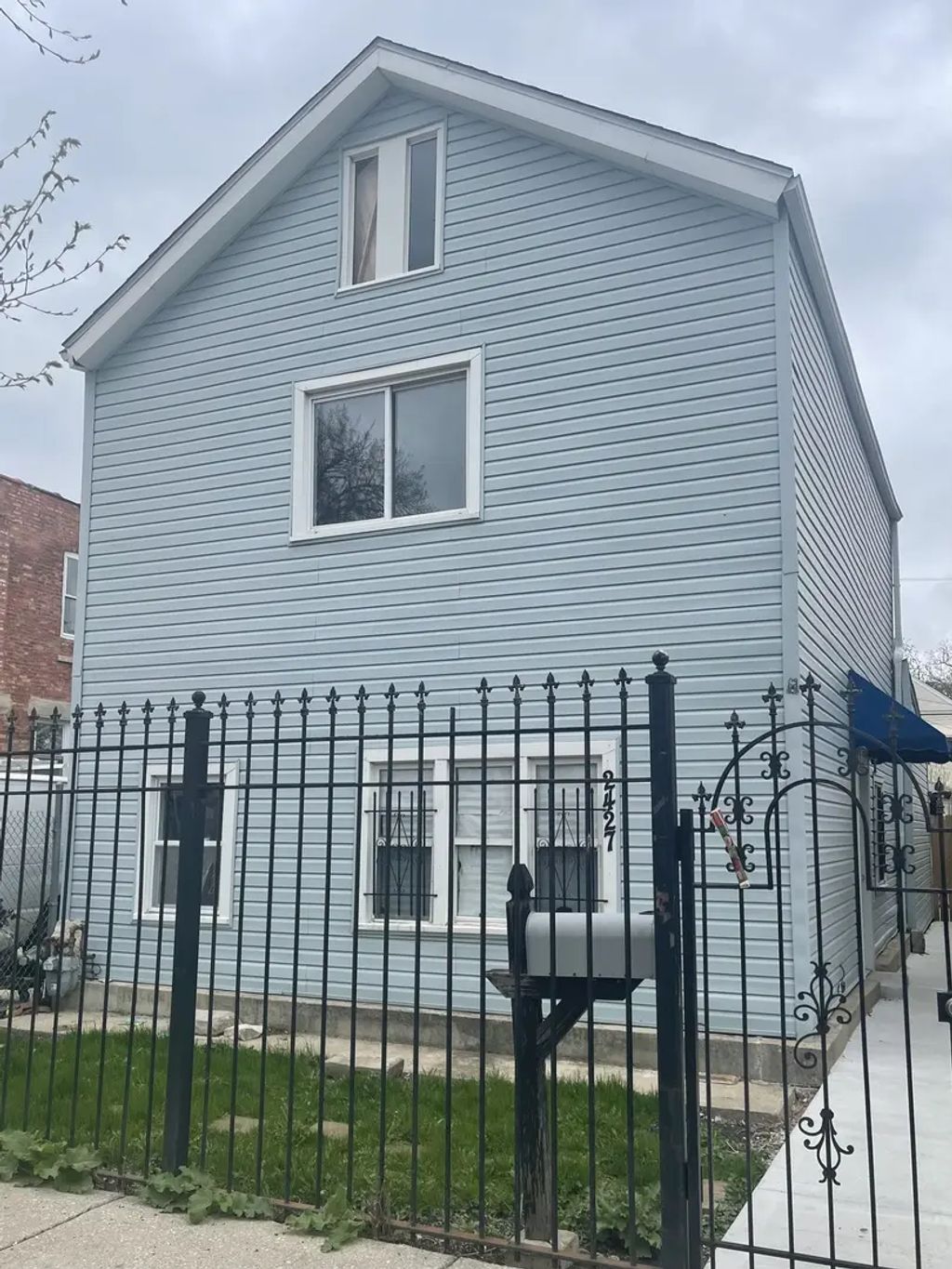 2427 S Christiana Avenue, Chicago