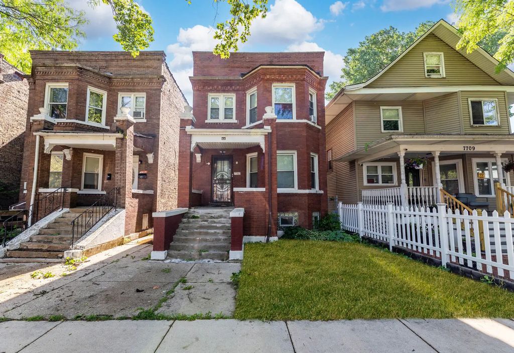 7707 S Peoria Street, Chicago
