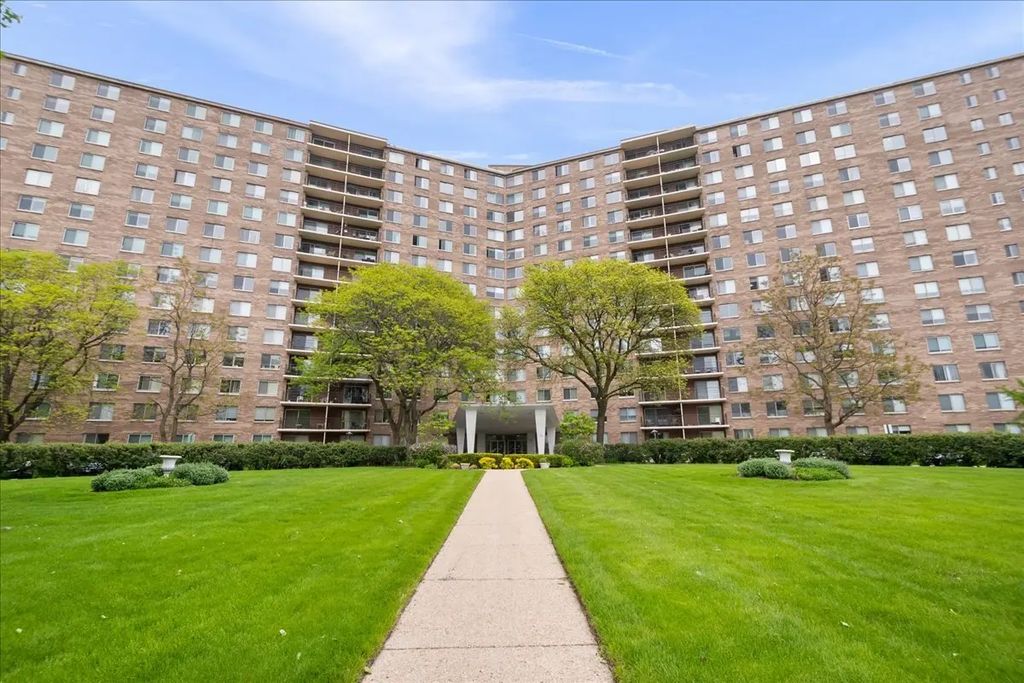 7141 N Kedzie Avenue 601, Chicago