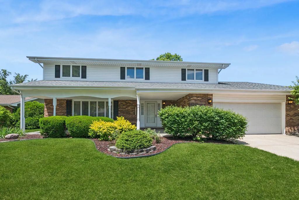 11852 Oregon Trail, Orland Park