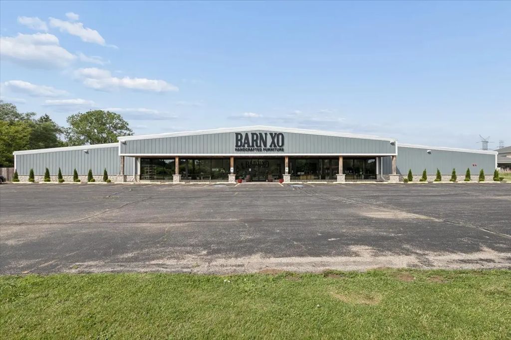 800 E Us Highway 45, Mundelein