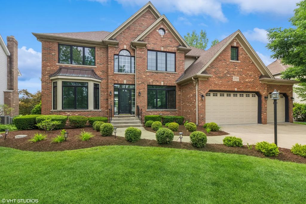 3304 Rollingridge Road, Naperville