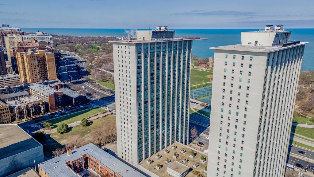 3600 N Lake Shore Drive 907, Chicago, 60613