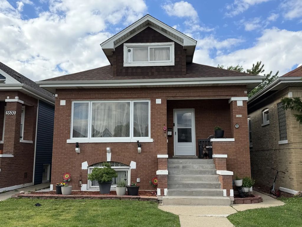 5528 W Henderson Street, Chicago, 60641