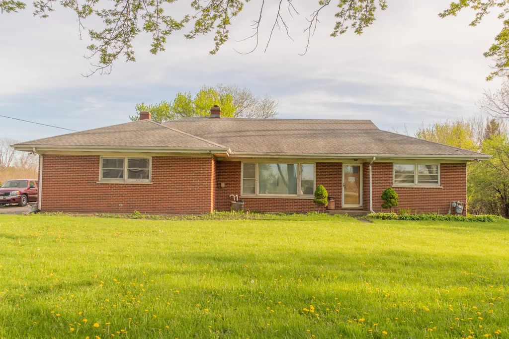 21472 W Il Route 22, Lake Zurich