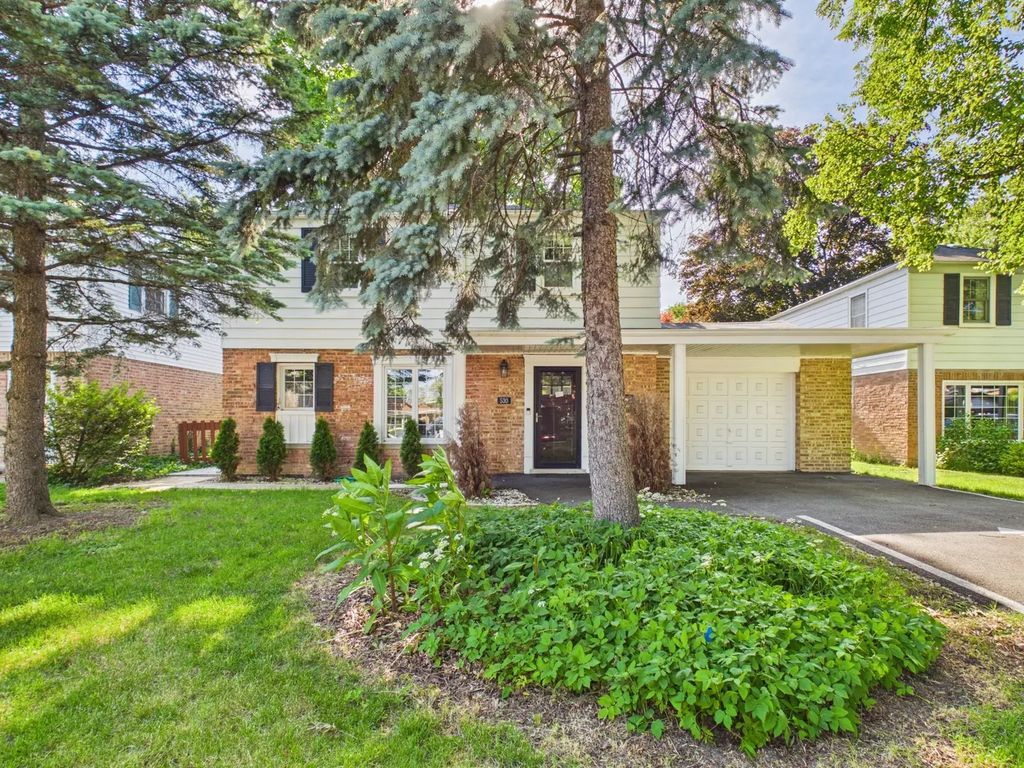 530 S Dryden Place, Arlington Heights