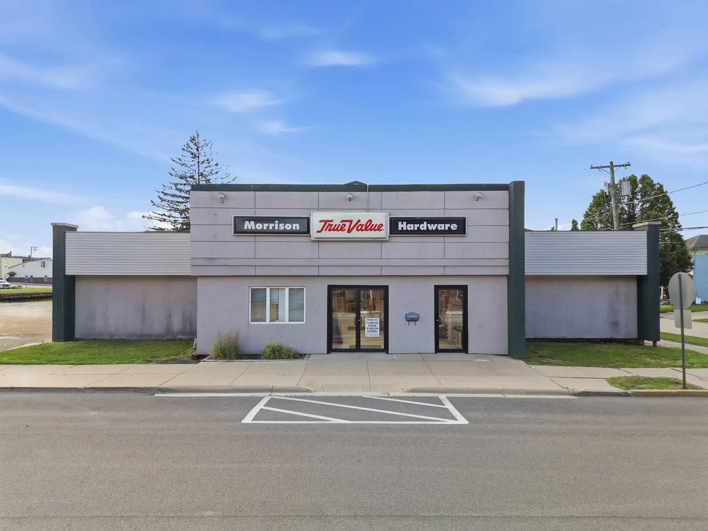 104 S Genesee Street, Morrison