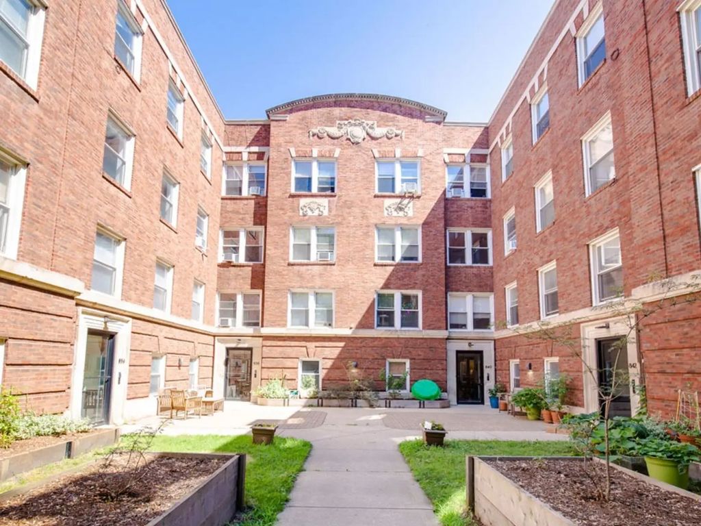 836 E 53rd Street 2s, Chicago, 60615