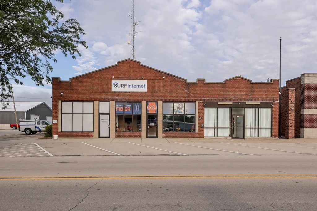680 S Broadway Street S, Coal City