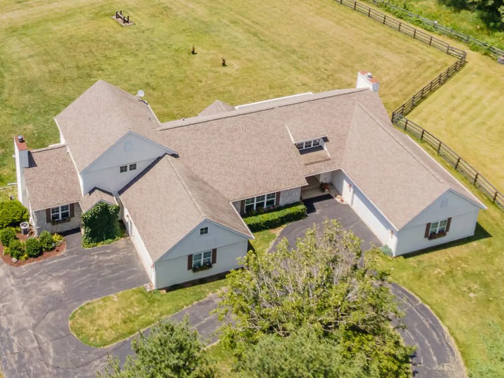5284 Harvey Road, Caledonia
