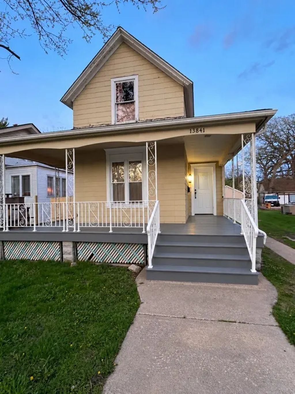 13841 Forest Avenue, Dolton
