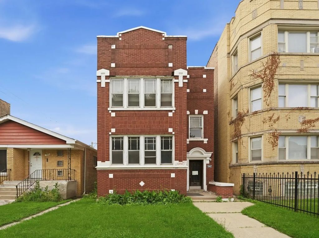 7842 S Constance Avenue, Chicago, 60649