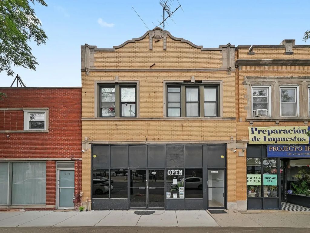 5108 W Fullerton Avenue, Chicago