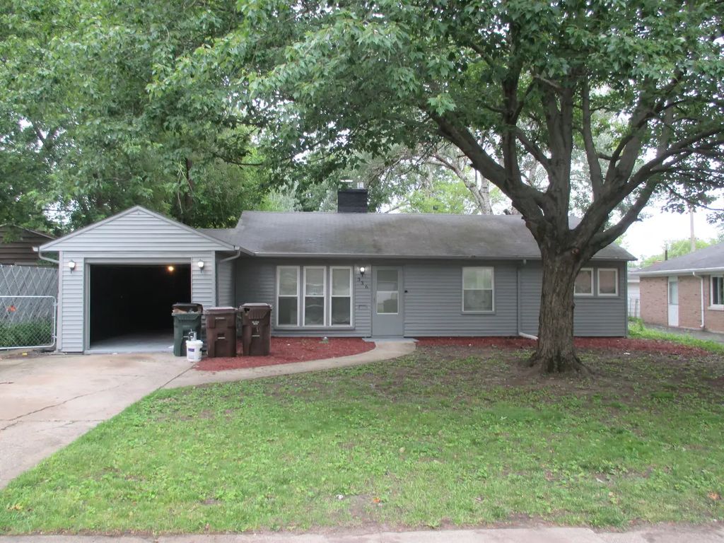 336 Marquette Street, Park Forest