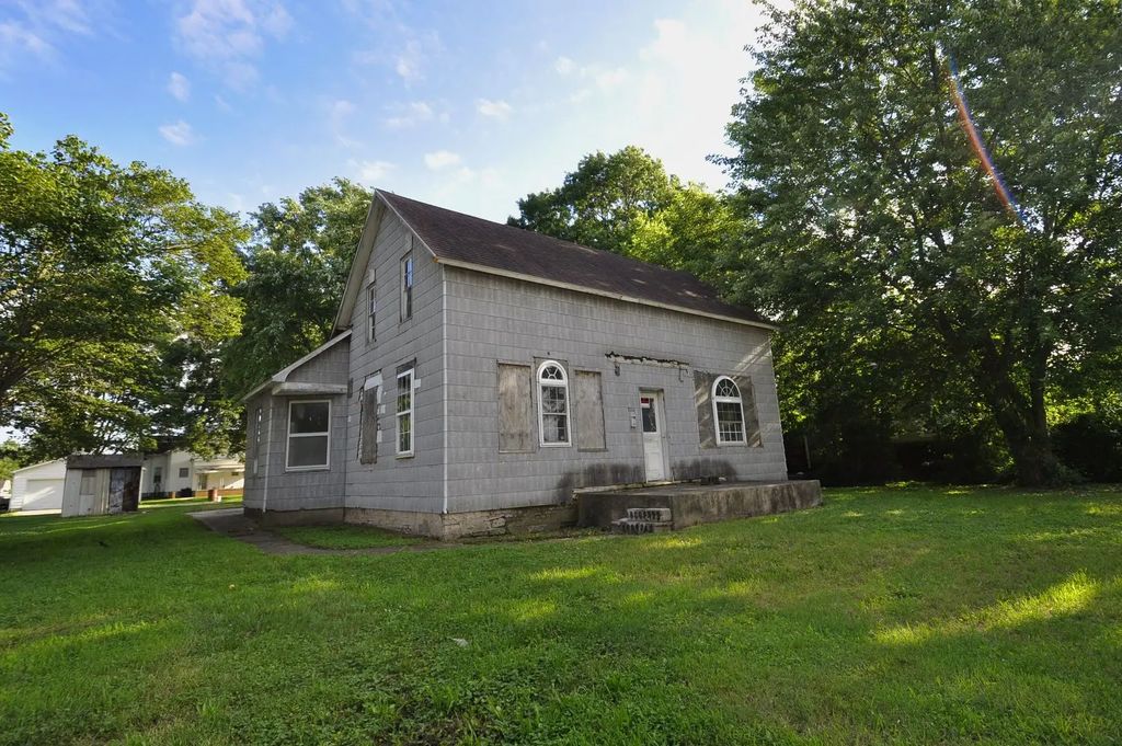 108 W 1st South Street, Mount Olive