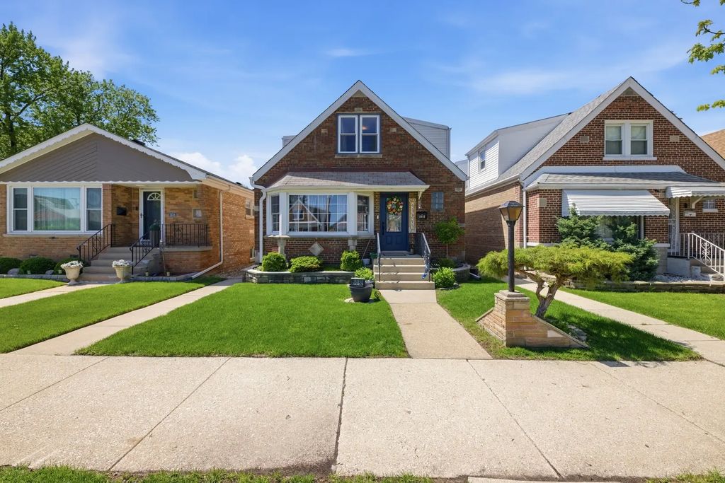 5052 S Laporte Avenue, Chicago, 60638