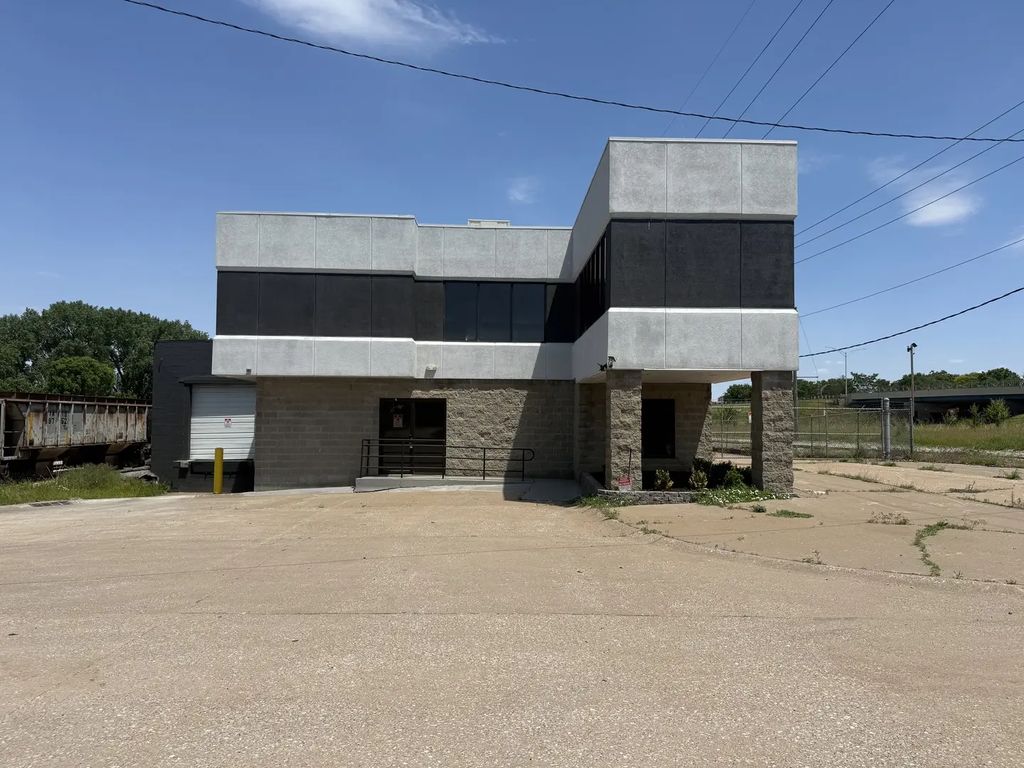 101 10th Street, Rock Island