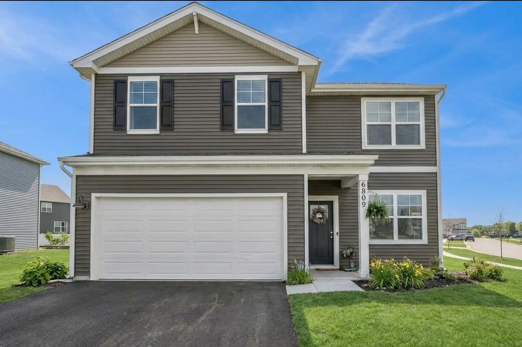 6809 Willow Drive, Wonder Lake
