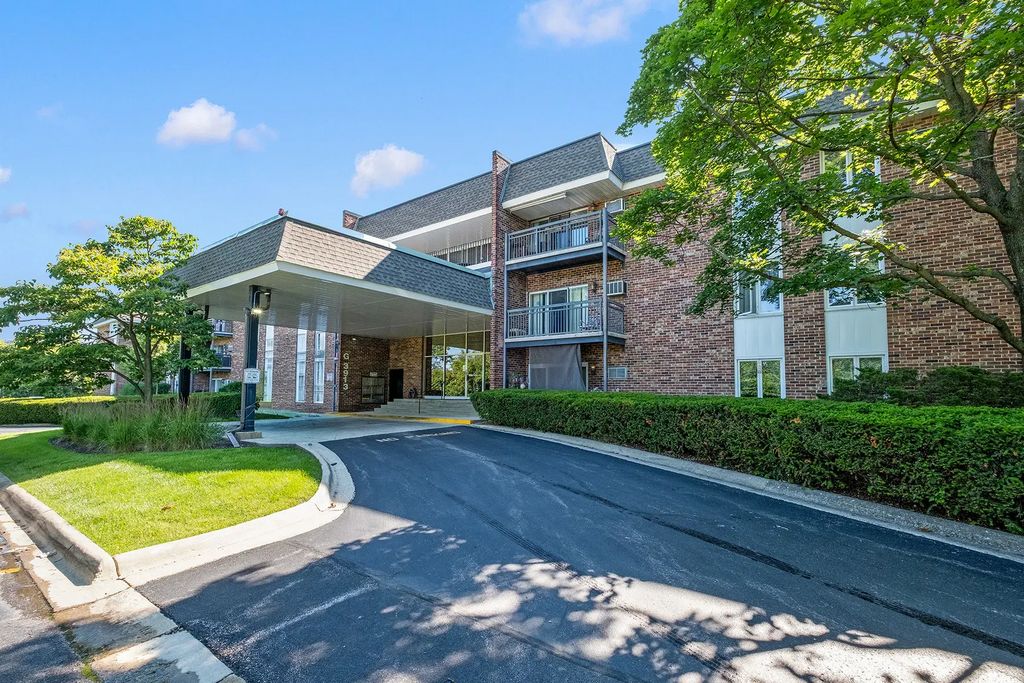 3913 Saratoga Avenue G-204, Downers Grove