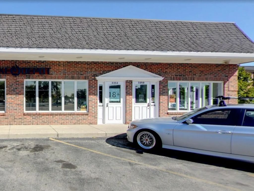 3350 Devon Avenue, Lincolnwood