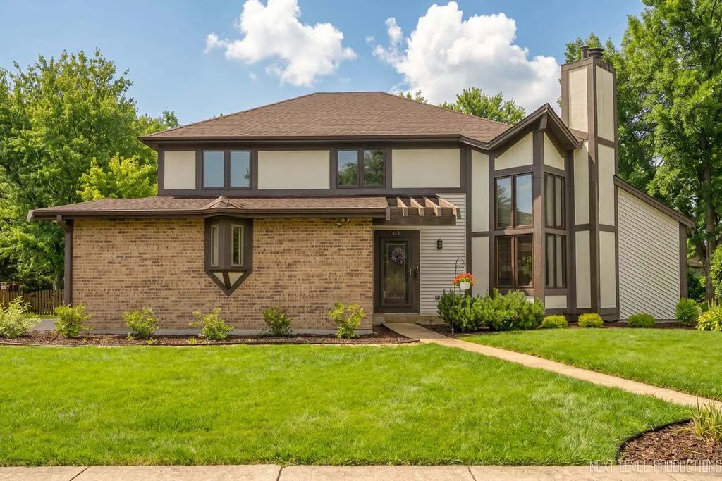 942 Montgomery Court, Naperville