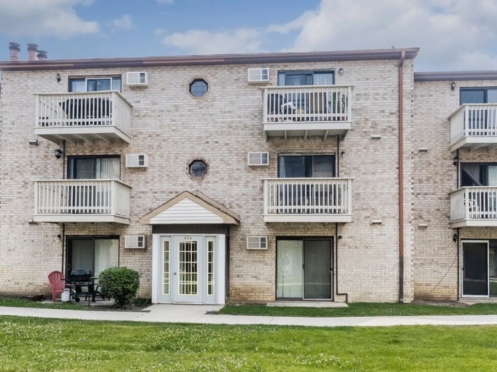 454 E Spruce Drive 2b, Palatine