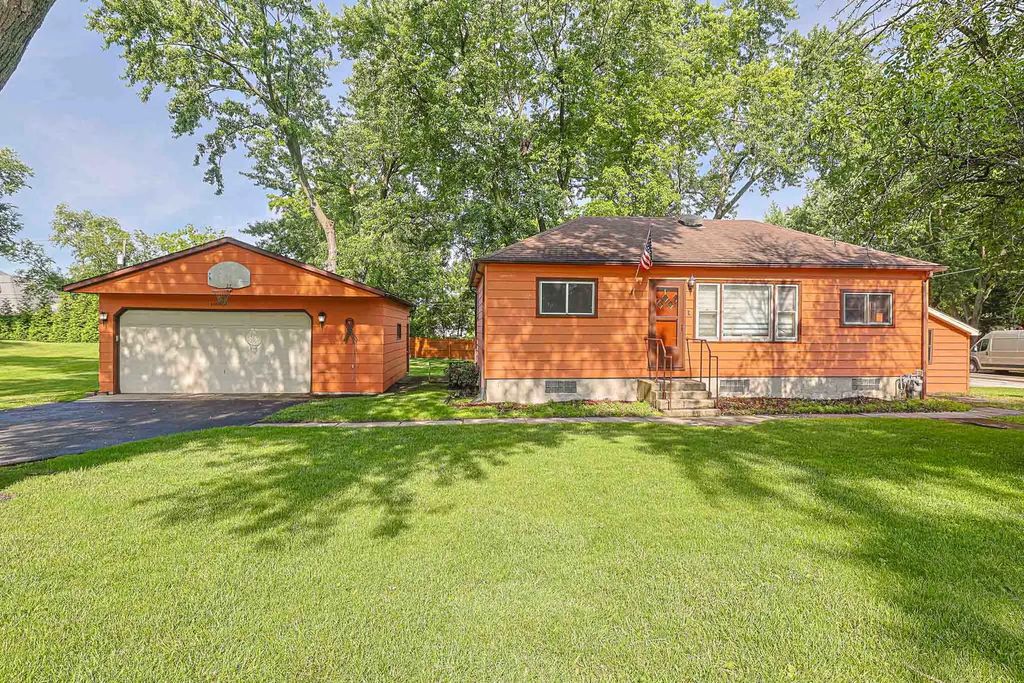 1400 Marion Street, Schaumburg