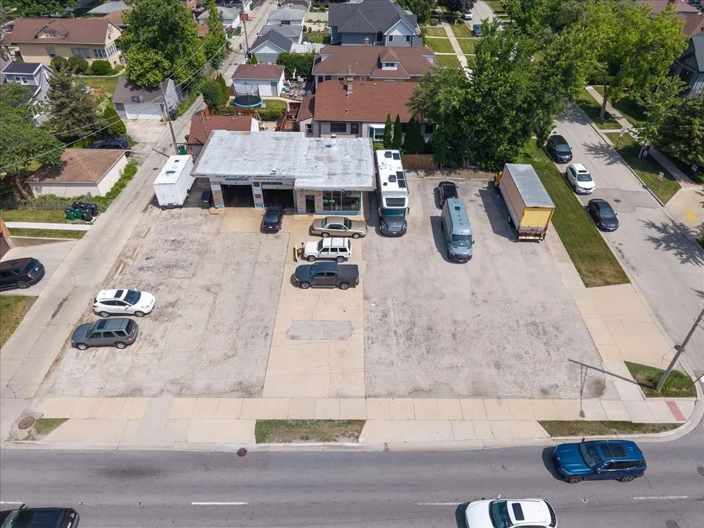 1030 W Touhy Avenue, Park Ridge