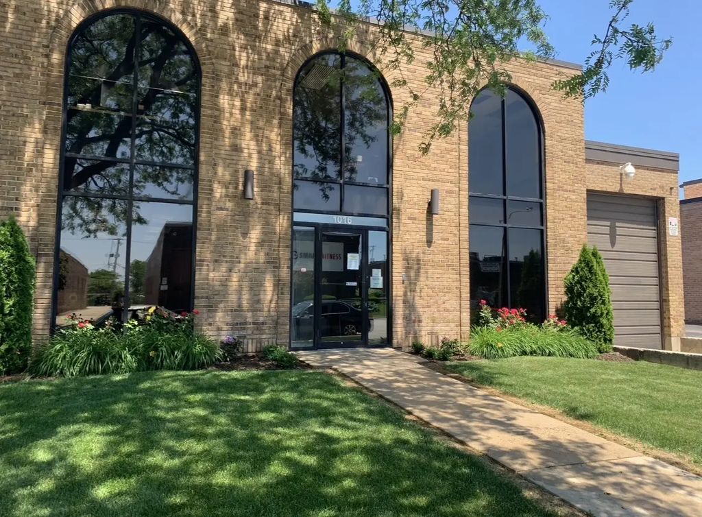1016 Lunt Avenue, Schaumburg