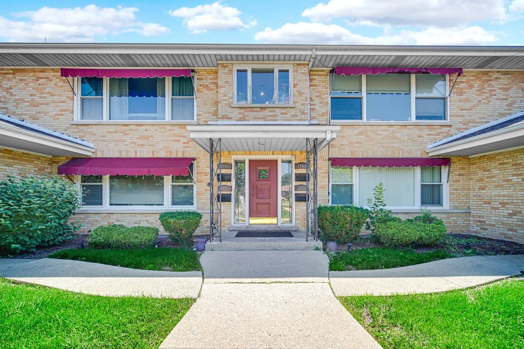 1551 Balmoral Avenue 1551, Westchester