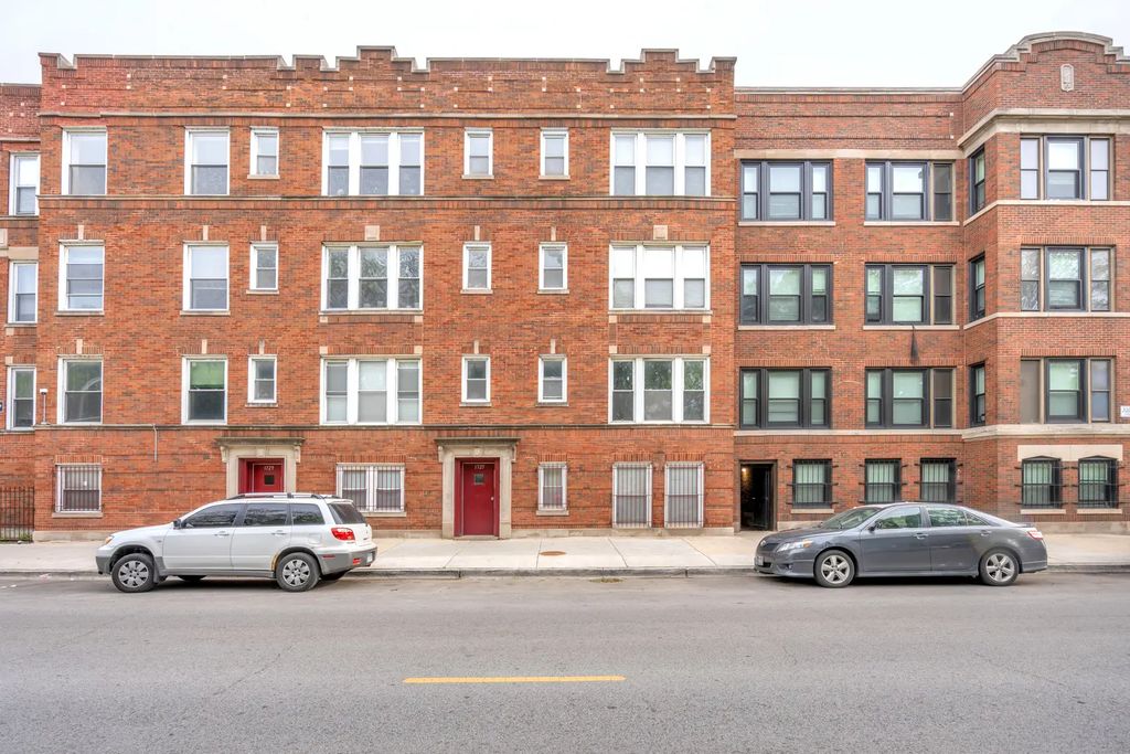 6706 S Ridgeland Avenue 3c, Chicago, 60649