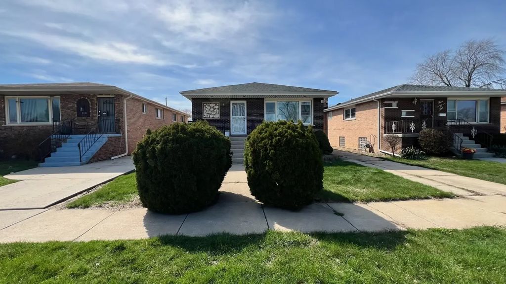 306 Prairie Avenue, Calumet City
