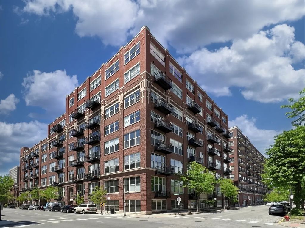 1500 W Monroe Street 205, Chicago, 60607