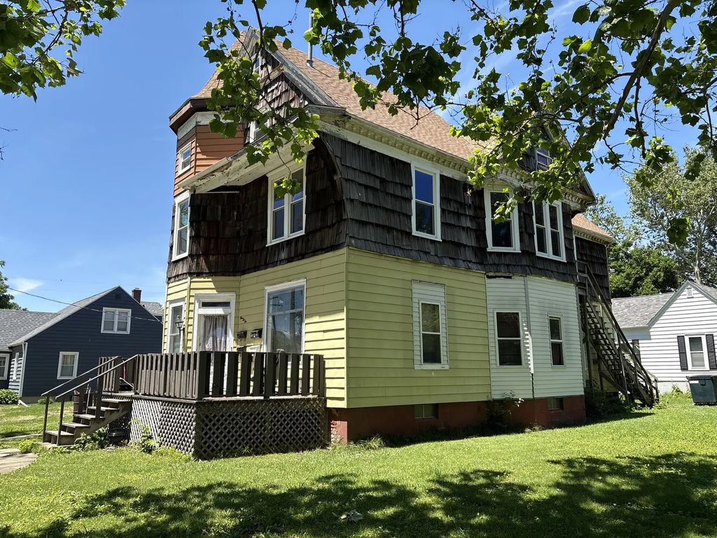 526 E 9th Street, Gibson City