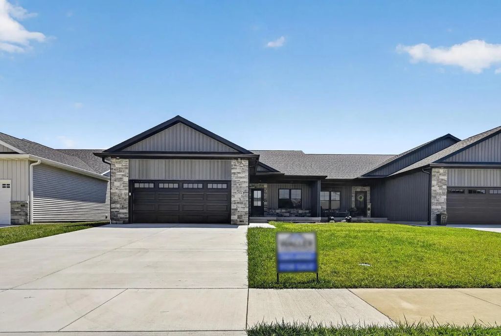 1704 Blenheim Drive, Springfield