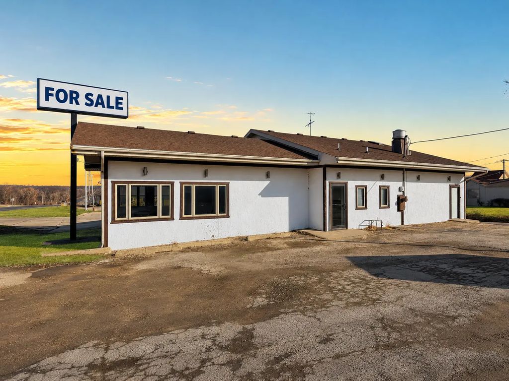 519 N West Avenue, Freeport