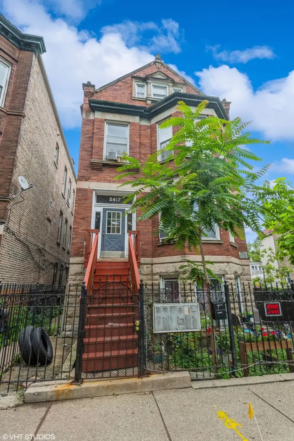 2417 S Saint Louis Avenue, Chicago