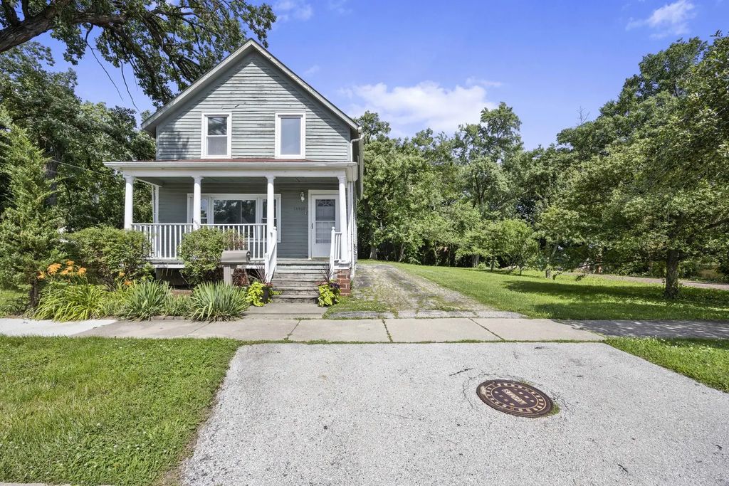 14329 S Beacon Avenue, Orland Park