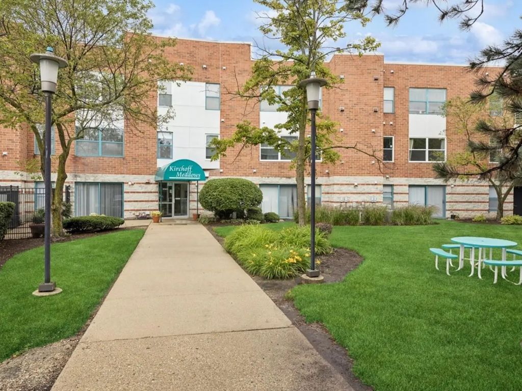 3265 Kirchoff Road 217, Rolling Meadows