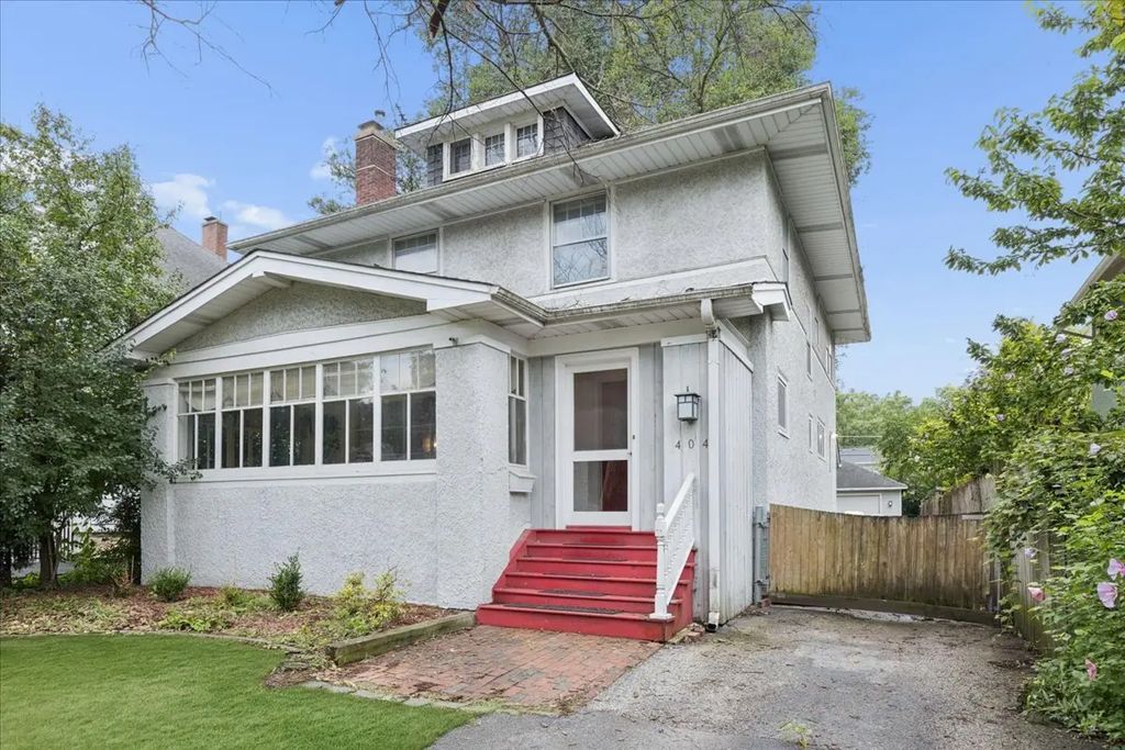 404 S Brainard Avenue, La Grange
